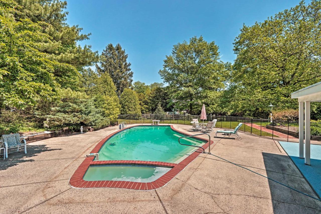 Morgan Hughes Homestead With Game Room And Pool! 兰斯代尔 外观 照片